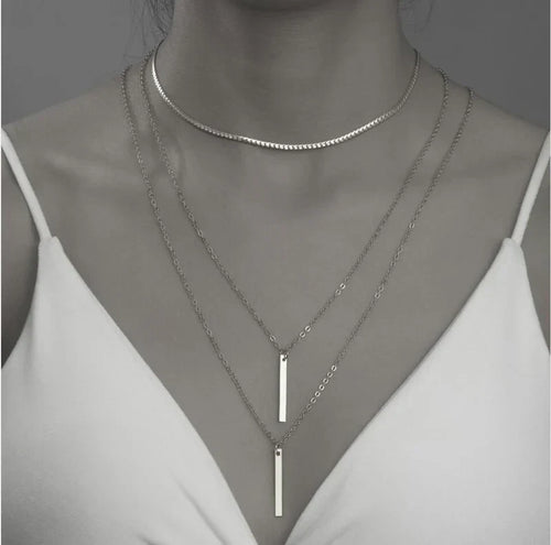 Vintage-style Light-luxury Niche Necklace Set From Europe